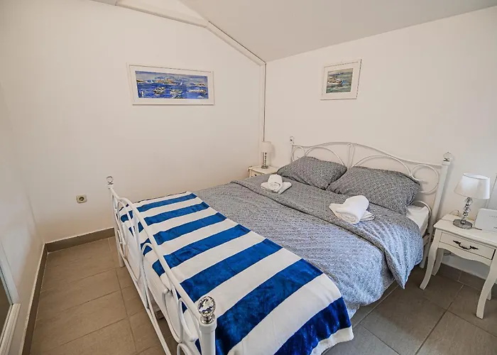 Adriatic Stone House Hunic Appartement *