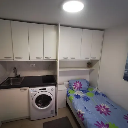 Adriatic Stone House Hunic Apartment