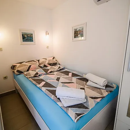 Adriatic Stone House Hunic Apartmán *